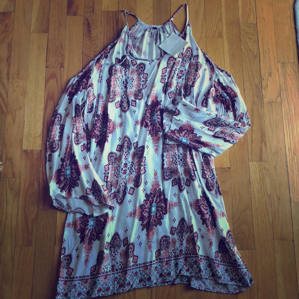 New with tags cold shoulder summer dress